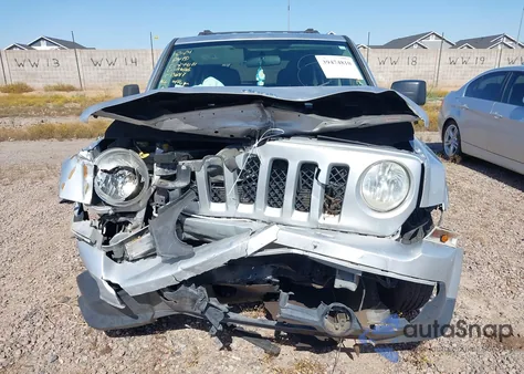 2013 Jeep Patriot Sport из США, поврежденный, VIN 1C4NJPBA7DD130017